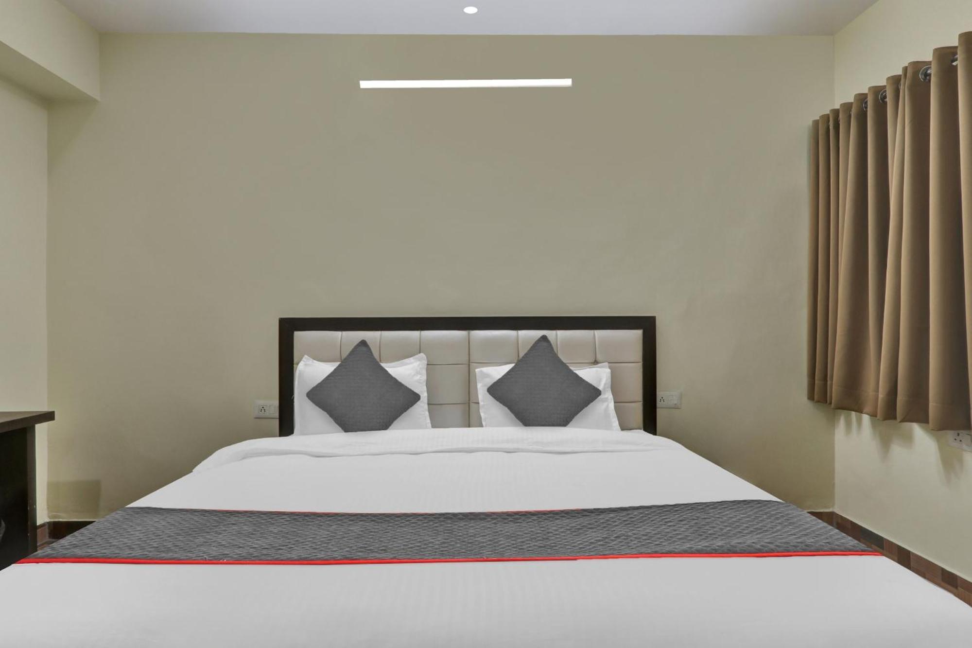 Collection O Starfield Otel Lucknow Dış mekan fotoğraf
